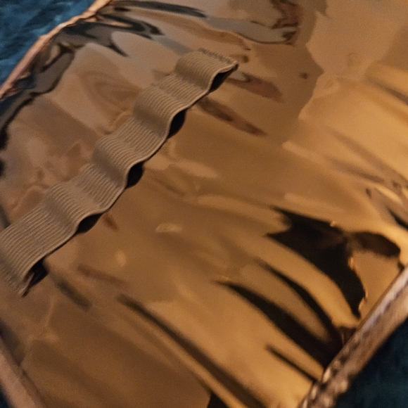 Beauty bakerie mini brush holder Apron - Picture 3 of 3